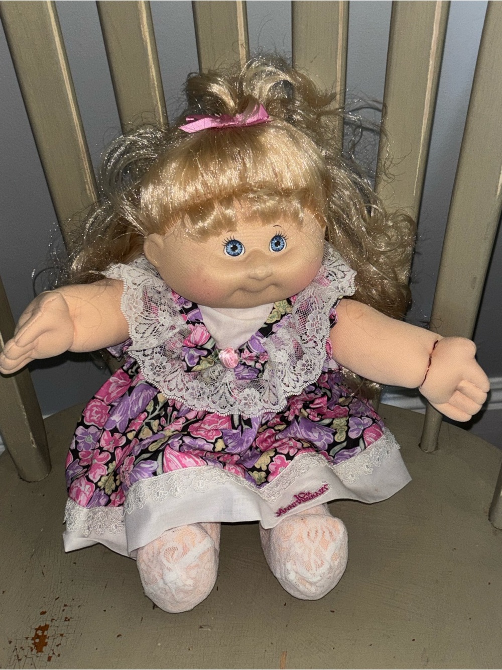 Cabbage patch kids. 10th Anniversary Flora Dress Girl Doll